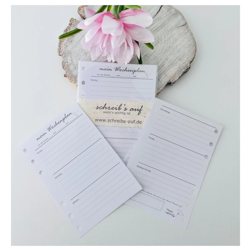Planer/ Kalenderblätter weiß