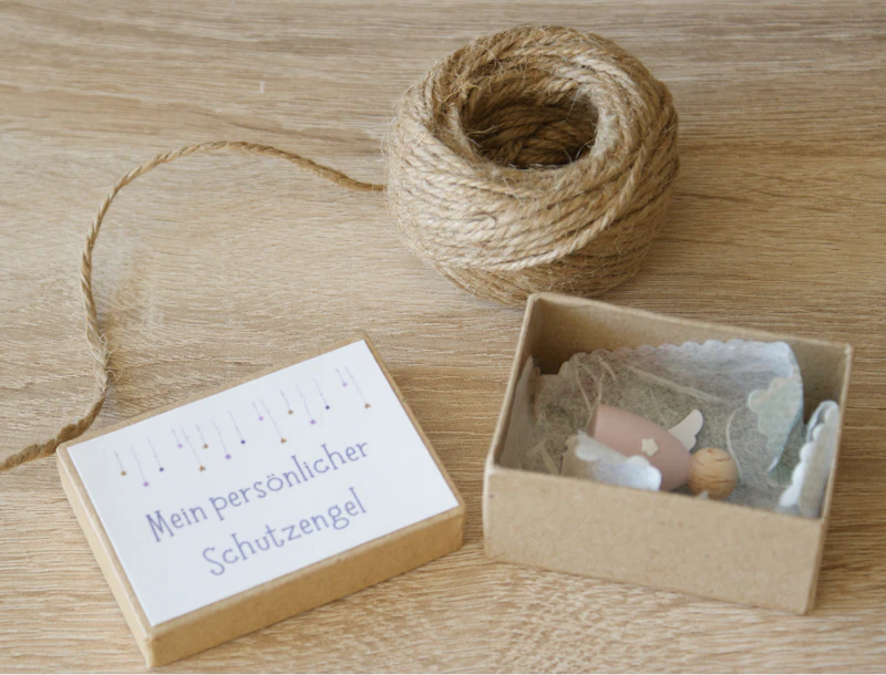 Mini Schutzengel aus Holz inklusive Geschenkbox 