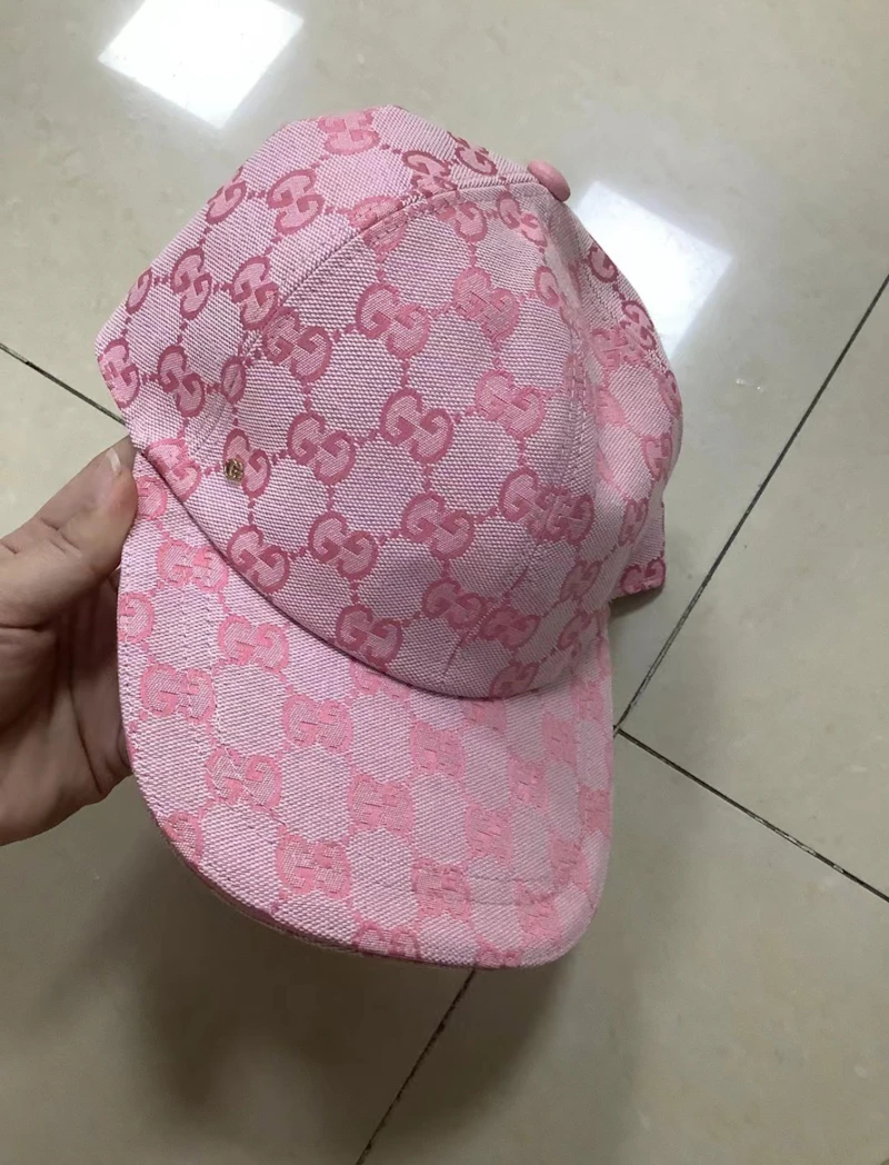 Gucci CAP GG