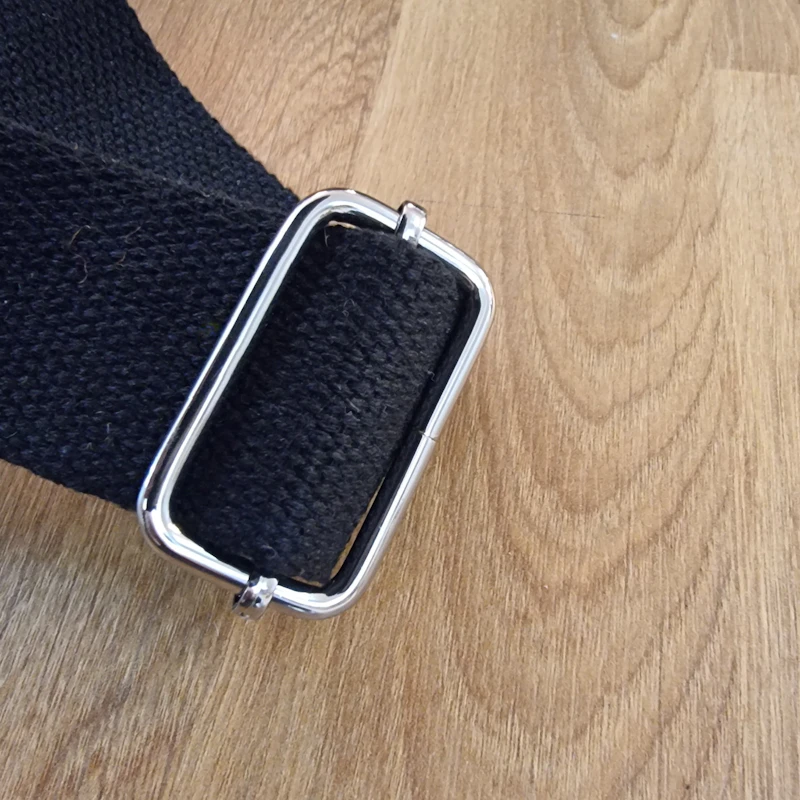 Bauchtasche aus Tieger Plüsch