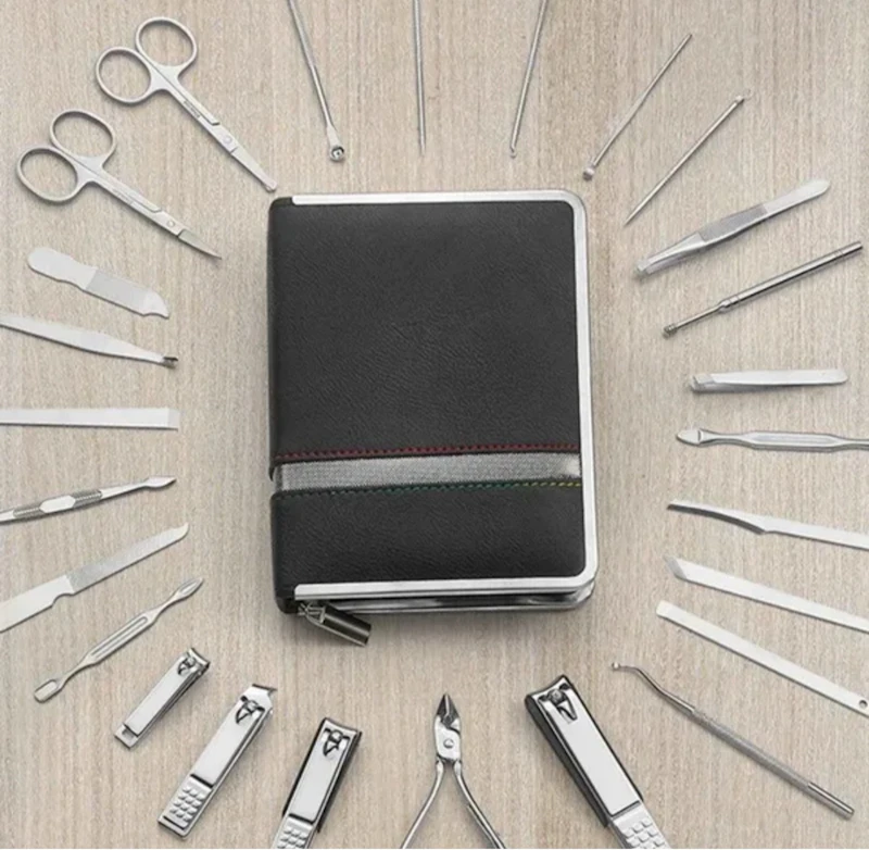 21 pieces Nail clipper/ cutter grooming kit for body care