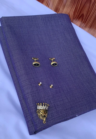 Stylish purple Senator