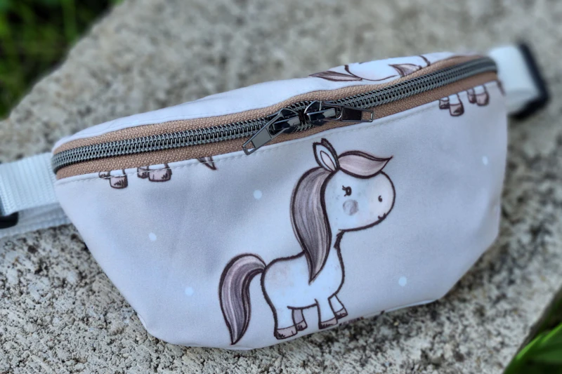 Bauchtasche, Crossbody Bag, Softshell Pferde weiß/braun