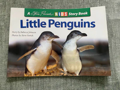 Steve Parish & Rebecca Johnson - Kids Story Book - Little Penguins