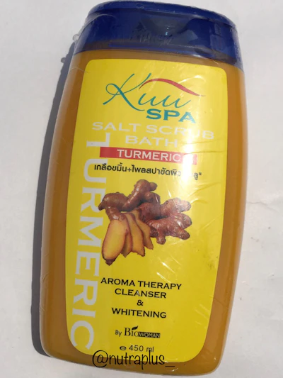 Kuu Spa Salt Scrub Bath Turmeric 450ml