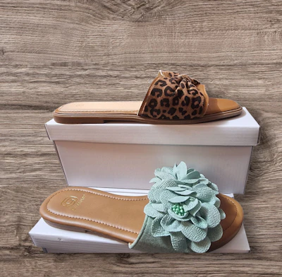 Flip- Flops, verschiedene Farben und Größen