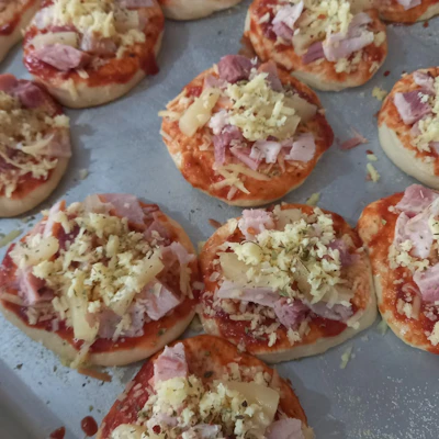 Frozen Mini Pizza (15/PK)