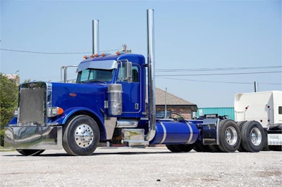 2005 PETERBILT 379