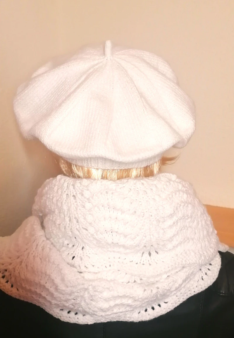 Triangular scarf - Ajour, made of 100% Acryl, hand knitted, will be made in your favorite color! (to order)