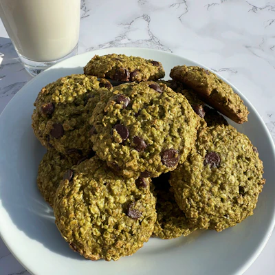 Matcha Chocolate Chip Oat Cookies