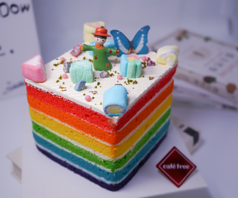 Rainbow cake 6 inches (Cafe free)