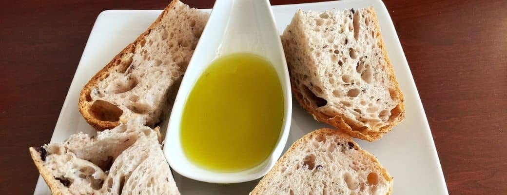 Blog Aroma Greek Finest Products - Olivenöl mit Brot