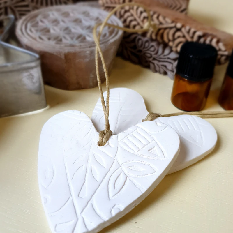  Tester Workshop - Patterned Essential Oil Diffuser, Aroma-stone. Includes 2ml essential oil blend!