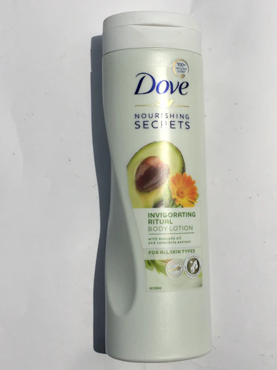 Dove Invigorating Ritual Body Lotion with avocado oil and calendula extract 400ml