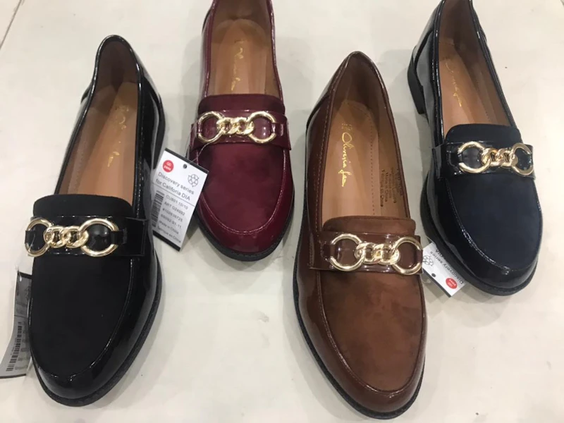 Variant of Black, Red and gold - Sizes 37 - 43 8k