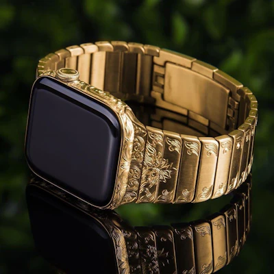 Apple Watch Series 7 24KT GOLD مطلي ذهب