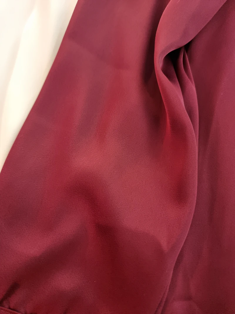 Edle Damen Blusen in verschiedene Farben, gr. M 