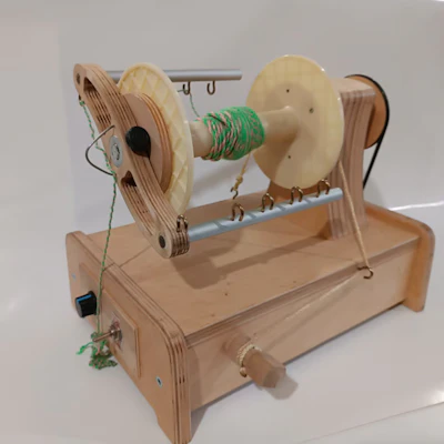 Electric spinning machine