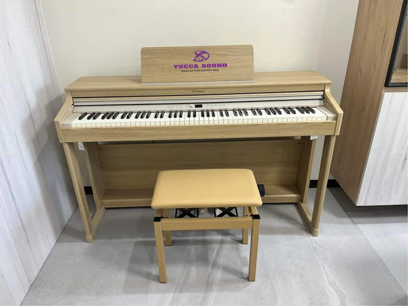Roland RP701 88-Key Classic Digital Piano with Stand and Bench