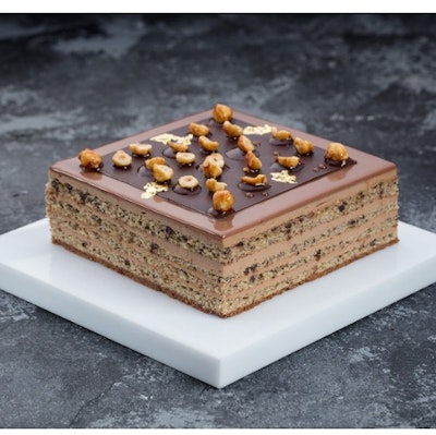 Milk chocolate Hazelnut Cake 6 inches (MGM pastry bar)