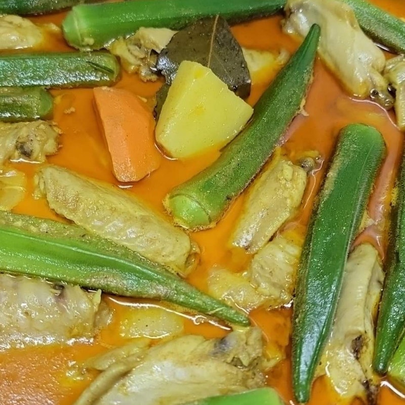 curry chicken wings with rice 