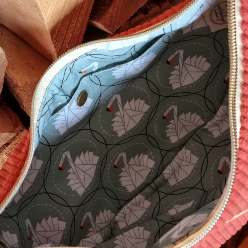 Bananentasche Cord, Größe S, rostrot
