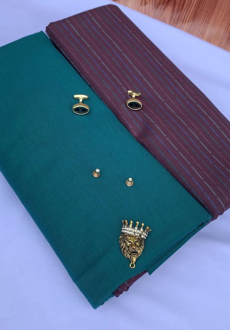 Green and brown stripes Senator