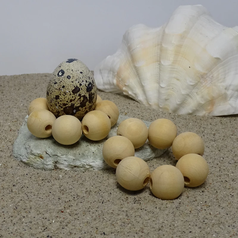 Eierbecher Perlen-Design, naturbelassen
