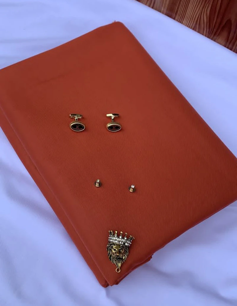 Candle wax Red Senator