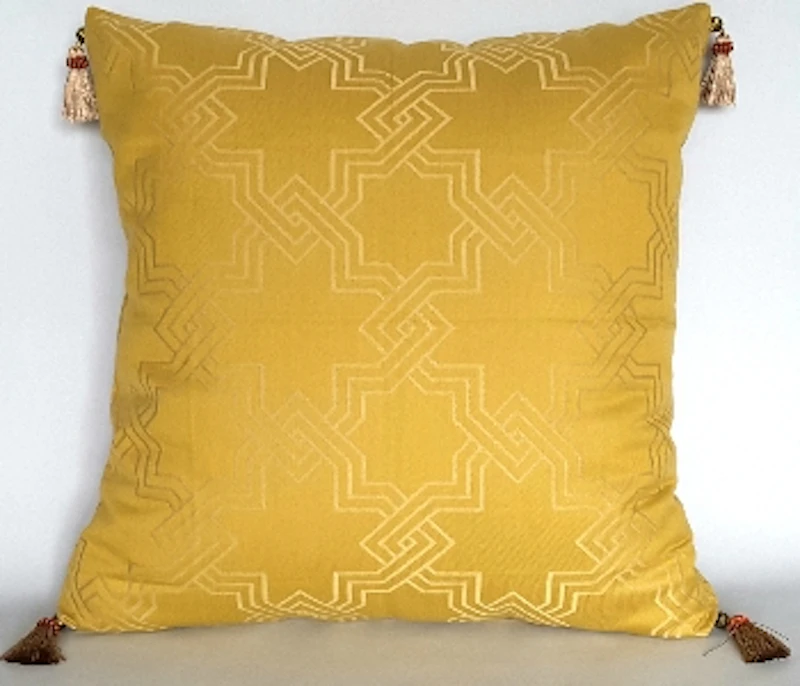 Straton Brooke Geometric Reversible Floor Throw by Home Elegantè 