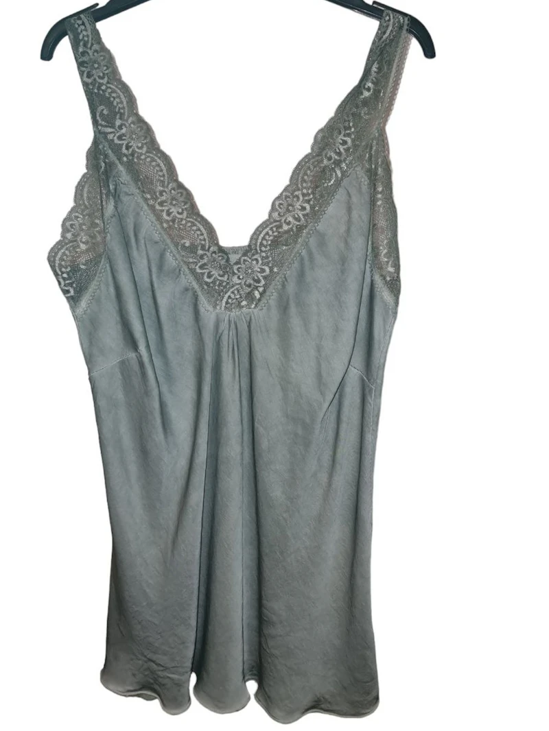 Top gr. M/L, verschiedene Farben