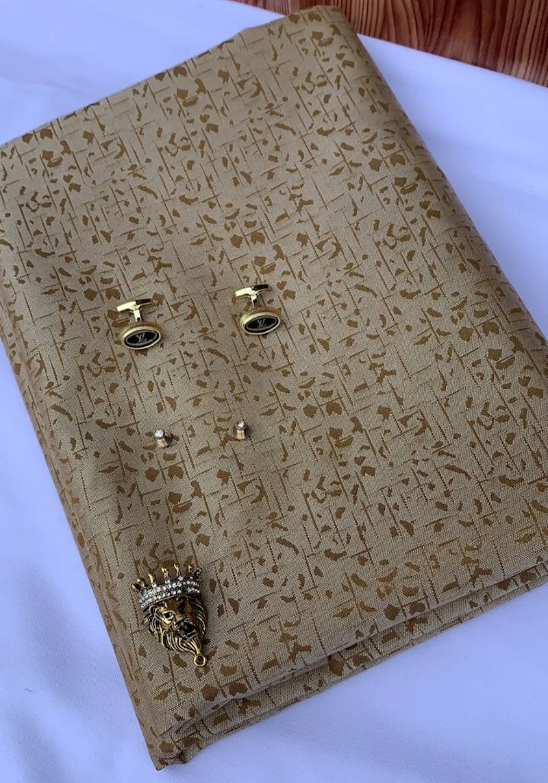 Brown pattern Senator